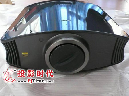     SONYµȫSXRDͥӰԺͶӰC(j)VPL-VW60