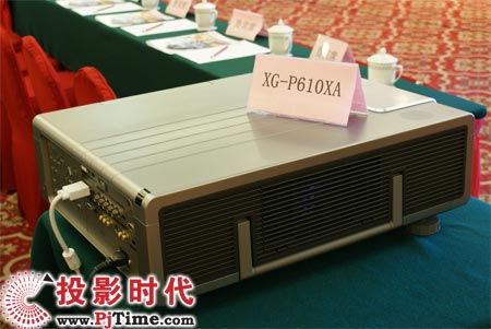 夏普XG-P610XA投影機(jī)