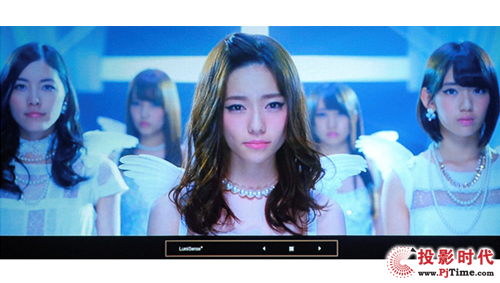 ܲʧȻɫ 곞V7500ͥԺͶӰCy