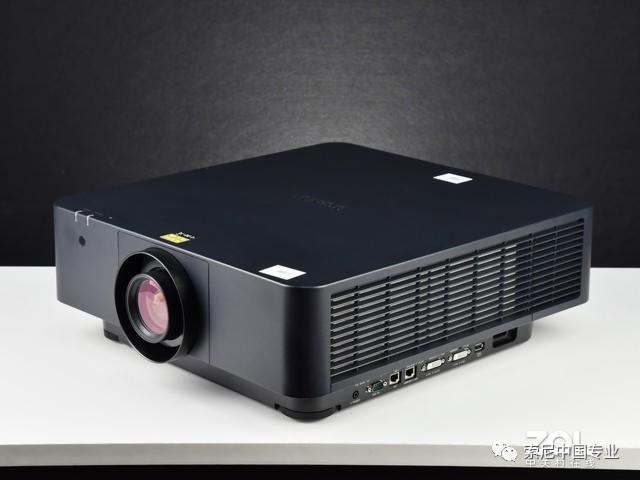3LCDͶӰF755HZu(png)y(c)8000ȿm(yng)ࡰ(chng)桱